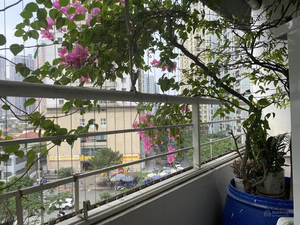 Bán căn hộ 3 phòng ngủ 130m2 chung cư ct văn khê. nhà đẹp giá tốt