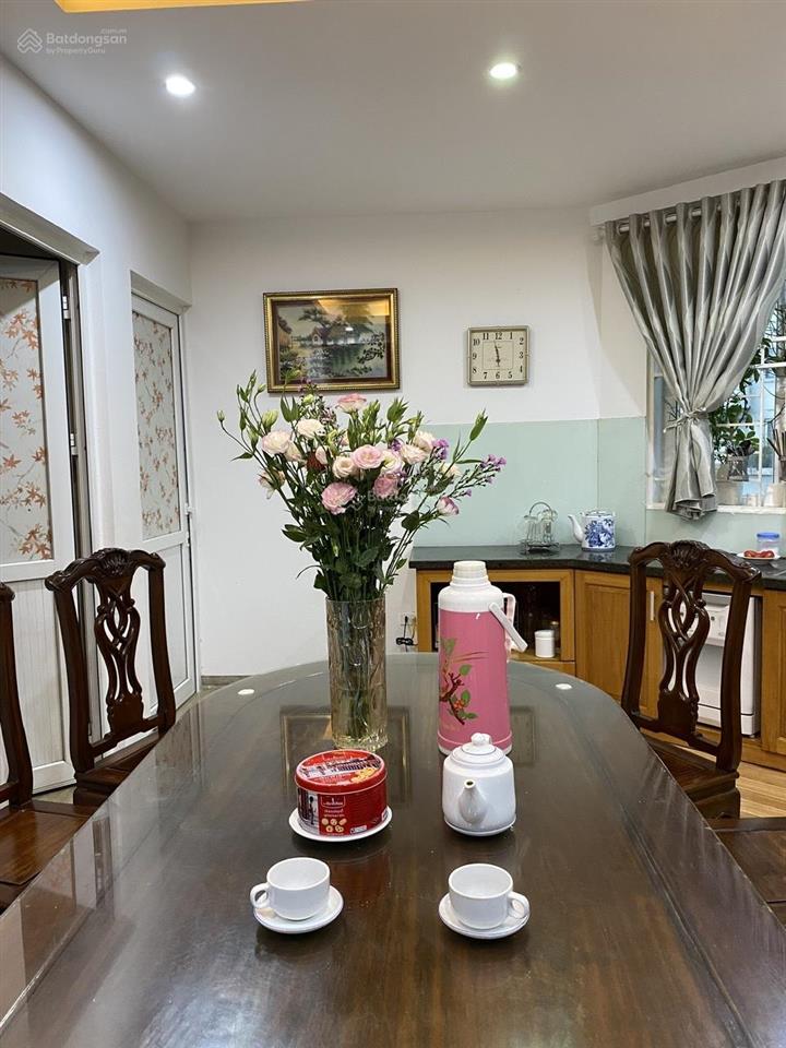 Bán căn hộ 3 phòng ngủ 130m2 chung cư ct văn khê. nhà đẹp giá tốt