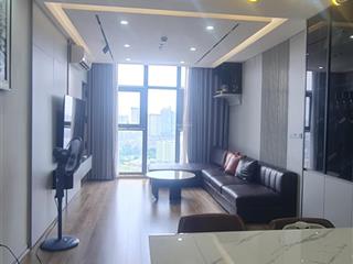 Bán căn hộ 3 phòng ngủ 107m2 đầy đủ nội thất đẹp, tầng trung, bc hướng đông mát tại hpc landmark