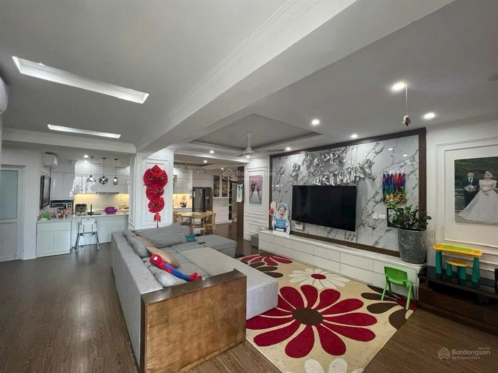 Bán căn góc 155m2 chung cư ct6 văn khê, giá rất tốt trong khu vực
