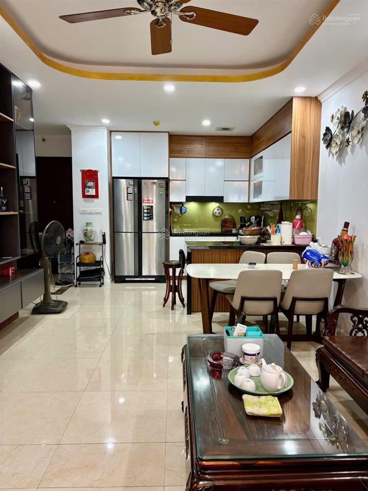 Cần tiền bán gấp căn hộ 3 ngủ 2vs tầng trung, nhà đẹp giá tốt tại hpc landmark văn khê