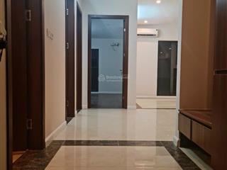 Bán căn hộ 2 ngủ diện tích rộng 106.4m2, thoải mái sửa thành 3 ngủ đẹp, giá hời khu