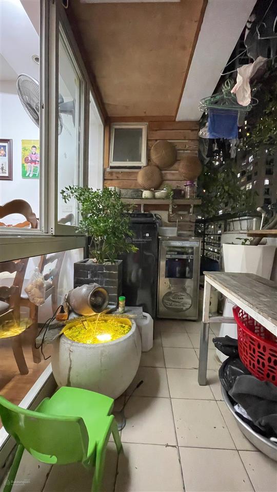 Bán nhanh căn hộ 2 ngủ 2vs diện tích rộng, có thể sửa 3 ngủ tại ct1 văn khê, hà đông