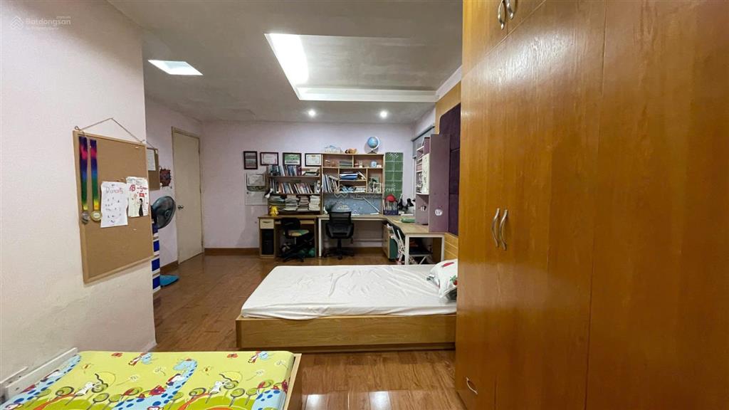 Bán nhanh căn hộ 2 ngủ 2vs diện tích rộng, có thể sửa 3 ngủ tại ct1 văn khê, hà đông