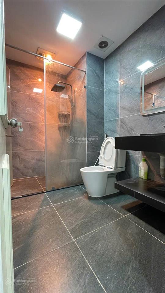 Bán căn hộ 4 phòng ngủ tòa ct5 kđt mới văn khê. full nội thất, tầng trung, hướng mát giá tốt