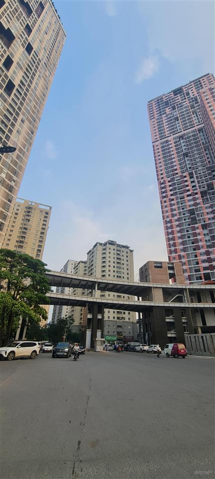 Bán gấp 2 ngủ 2vs 82m2 giá hời khu đô thị văn khê, hà đông.