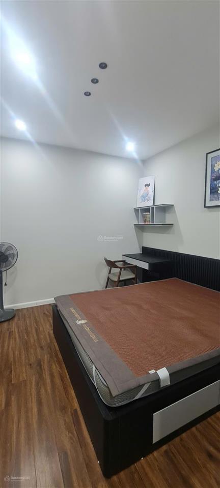 Bán căn hộ 3 phòng ngủ 107m² đầy đủ nội thất đẹp, tầng trung, bc hướng đông mát tại hpc landmark