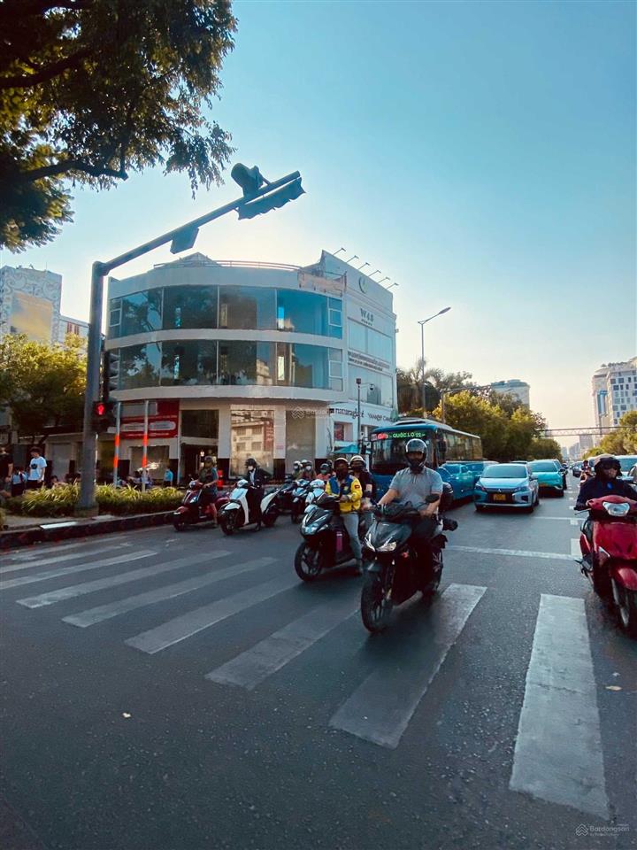 Siêu phẩm tòa nhà 2 mặt tiền sương nguyệt ánh  3 lầu  hđt 600tr/th  10x30m  giá bán 150 tỷ tl