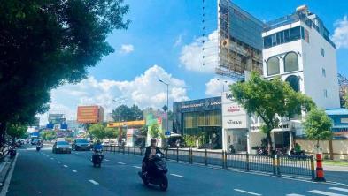 Siêu phẩm khan hiếm mt nguyễn trãi p. 3 quận 5  dt (15 x 16m)  4 lầu  hđ thuê 300tr  100 tỷ