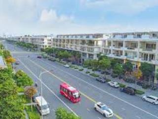 Cc cần bán nhà góc 2 mặt tiền nguyễn cơ thạch quận 2 khu biệt thự sala  dt sàn 700m2  hđ 250tr/th