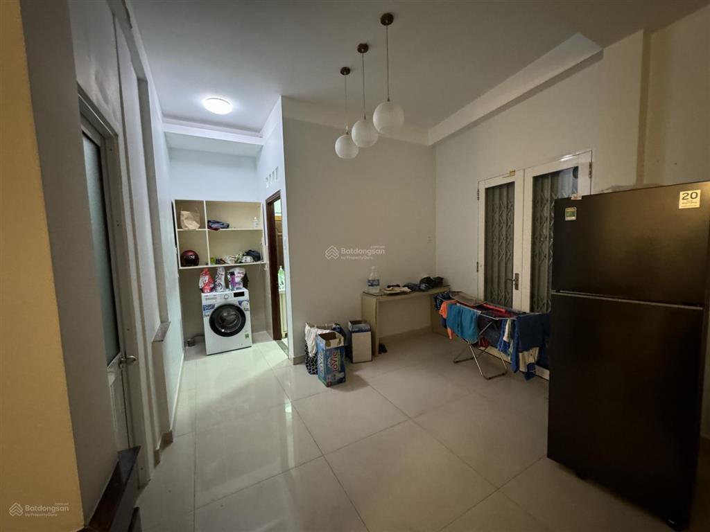 Cc cho thuê phòng chdv 25m2 đầy đủ tiện nghi  ngay võ văn tần quận 3  giá 4.2tr/tháng