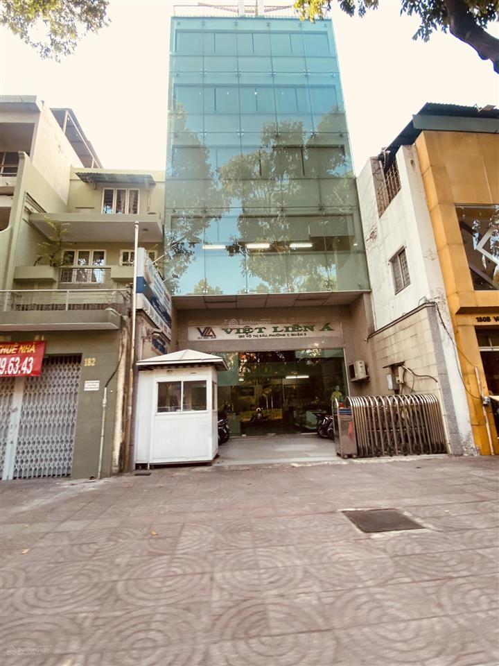 Siêu khan hiếm độc tôn cc cần bán mt đường 3 tháng 2 (3/2 )  8.5 x 28  hầm 8l  giá 110 tỷ