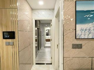 Chính chủ cần bán 2pn78m2 view sông quận vinhomes ba son giá bán 16 tỷ sẵn sổ hồng.  0962 966 ***