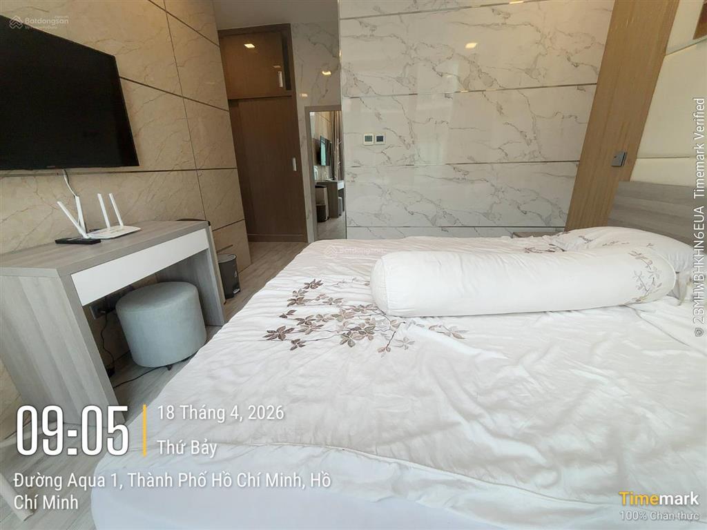 Chính chủ bán nhanh căn hộ 78m22pn view bitexco giá bán 17.5 tỷ sẵn sổ hồng.  0962 966 ***