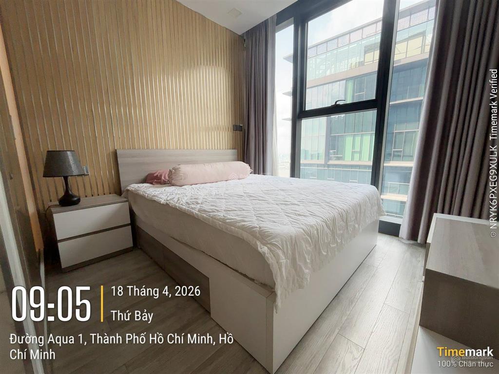 Chính chủ bán nhanh căn hộ 78m22pn view bitexco giá bán 17.5 tỷ sẵn sổ hồng.  0962 966 ***