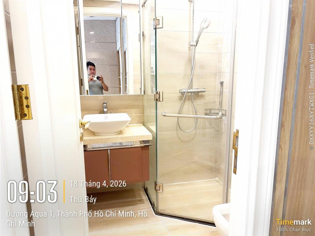 Chính chủ bán nhanh căn hộ 78m22pn view bitexco giá bán 17.5 tỷ sẵn sổ hồng.  0962 966 ***