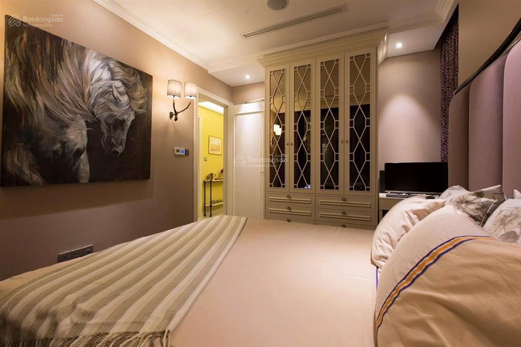 Giá sốc chỉ 13 tỷ căn 2pn vinhomes golden river! gọi ngay 0962 966 ***