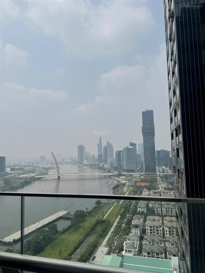 Căn hộ ba son view cau ba son 78m2  2pn2wc giá bán 16.7 tỷ sẵn sổ hồng. gọi ngay 0962 966 ***