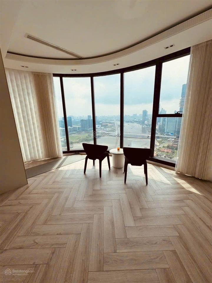 Bán nhanh 3pn  view hoa hậu vòng cung bitexco giá bán 38 tỷ. gọi ngay 0962 966 ***