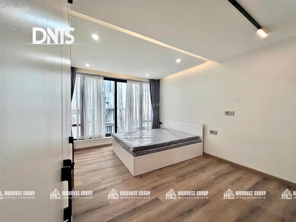 Căn hộ bancony máy giặt riêng ngay công viên tao đàn, nhạc viện nguyễn du, chợ metro bến thành q1