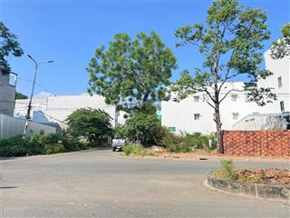 Bán nền góc 2 mặt tiền đường trần văn việt và lộ 2 chiều khu công an 7.5x18m  giá 6.3 tỷ