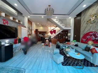 Bán nhà đẹp nội thất cao cấp khu nam long 2 nhà 2 lầu sân thượng