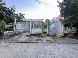 Bán nền biệt thự hẻm 49 trần hoàng na dt 7.85x25 ( 196,75m2) giá 6.8 tỷ