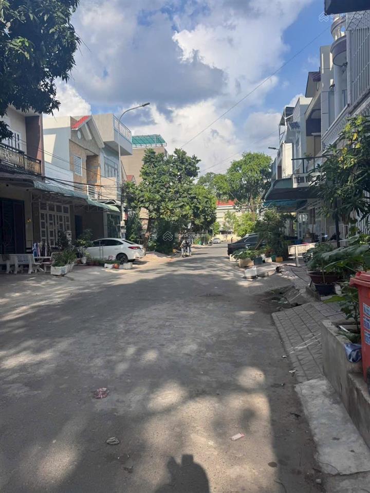 Bán dãy nhà trọ mương hở hông 2m, sau 2m. đường số 3 khu dân cư thới nhựt 2 phường tân an