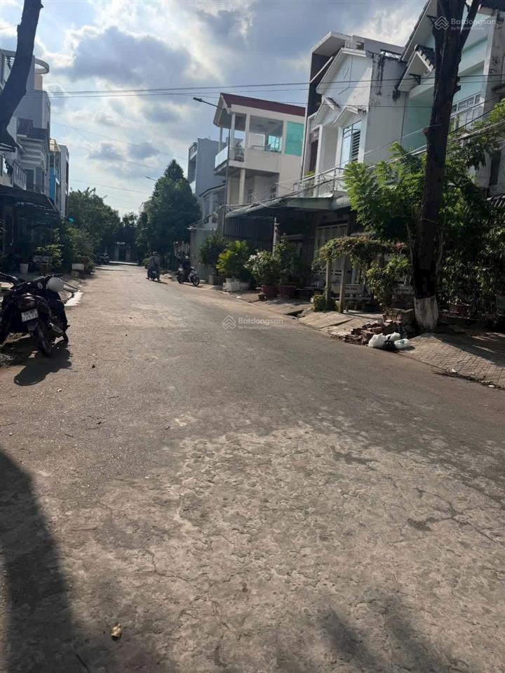 Bán dãy nhà trọ mương hở hông 2m, sau 2m. đường số 3 khu dân cư thới nhựt 2 phường tân an