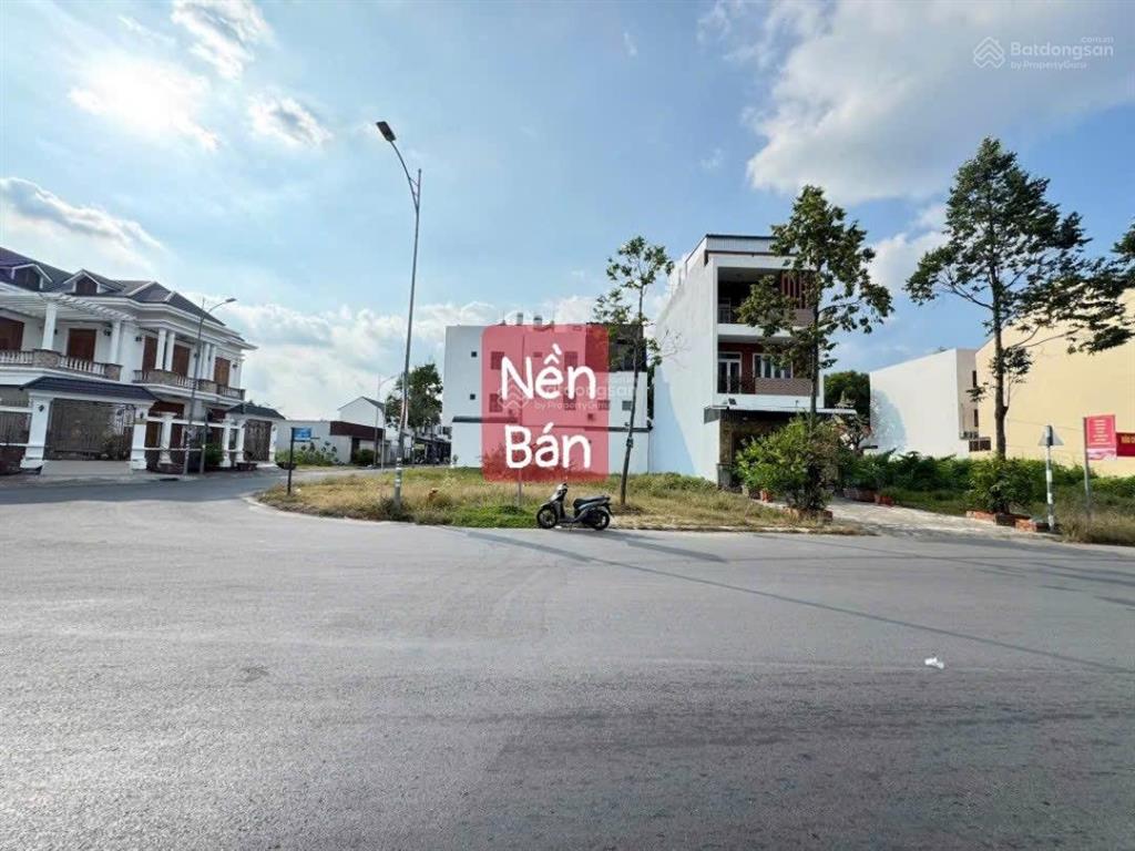 Bán nền mặt tiền đường lê trọng tấn nam long 2 dt 5.7x18  giá 6.25 tỷ