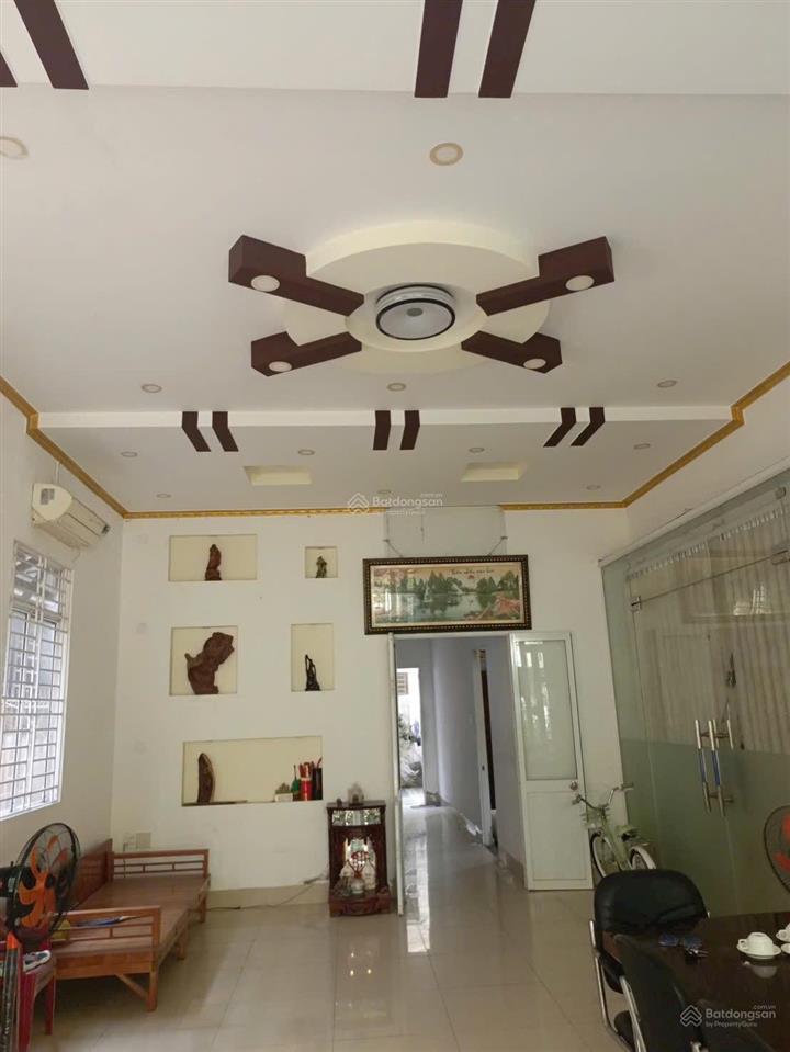 Biệt thự góc hai mặt tiền, đường lê trọng tấn. mặt tiền đại lộ chính mặt trước 47m bên hông 7m