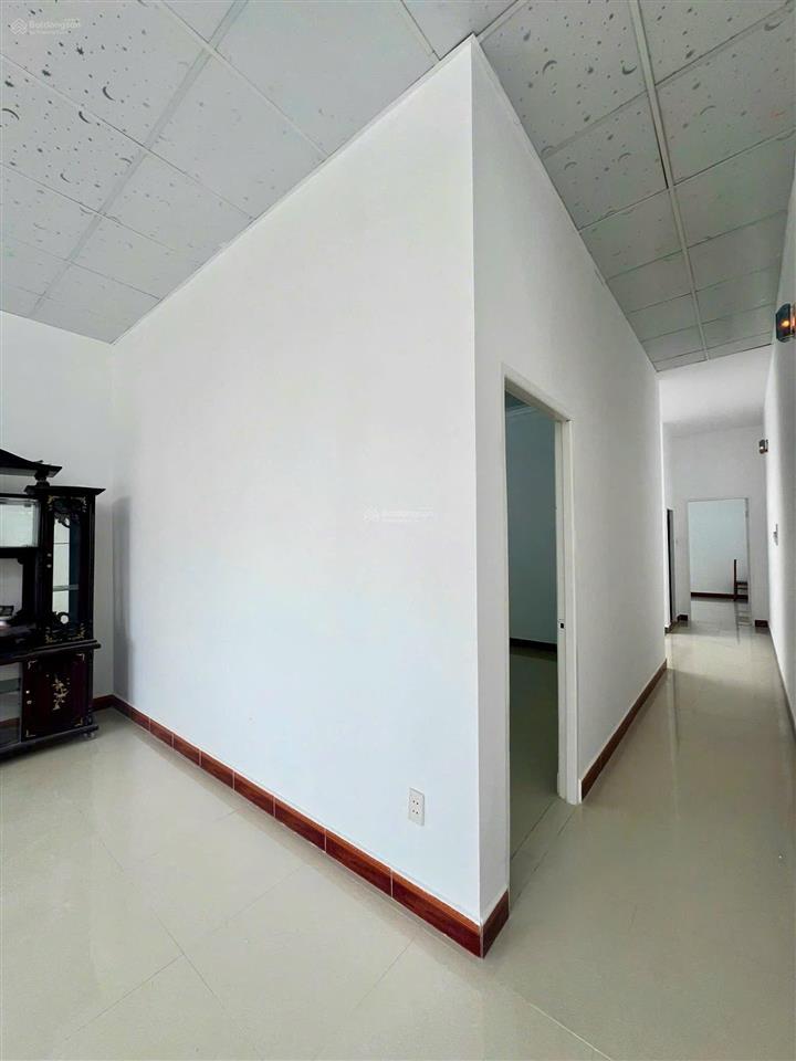 Bán nhà trệt lững lầu đường số 37 khu 586 dt 5x25 giá 4.x tỷ