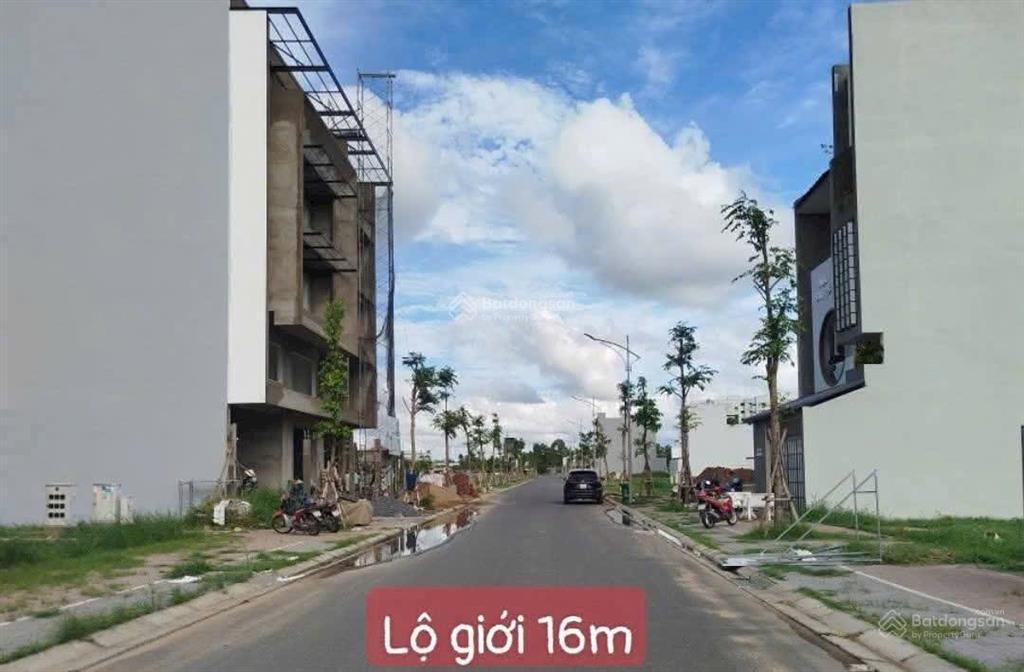 Bán cặp nền đường d6 khu nam long 2 (nam long central lake) dt 12x15  giá 7.2 tỷ