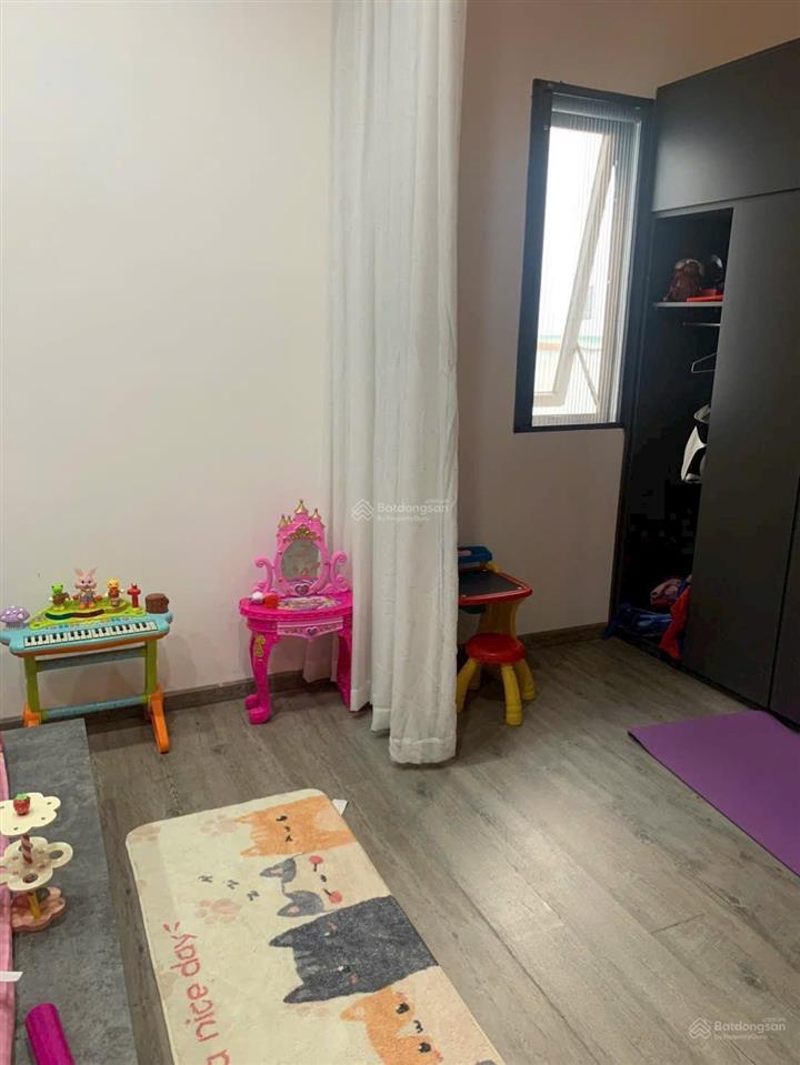 Bán nhà đường số 1 nam long 2 dt 5.7x14 hướng đông bắc giá 5.99 tỷ