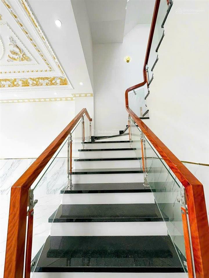 Nhà 1 trệt 3 lầu góc 2 mặt tiền đs2 & đs11 kdc long thịnh, cái răng, cần thơ