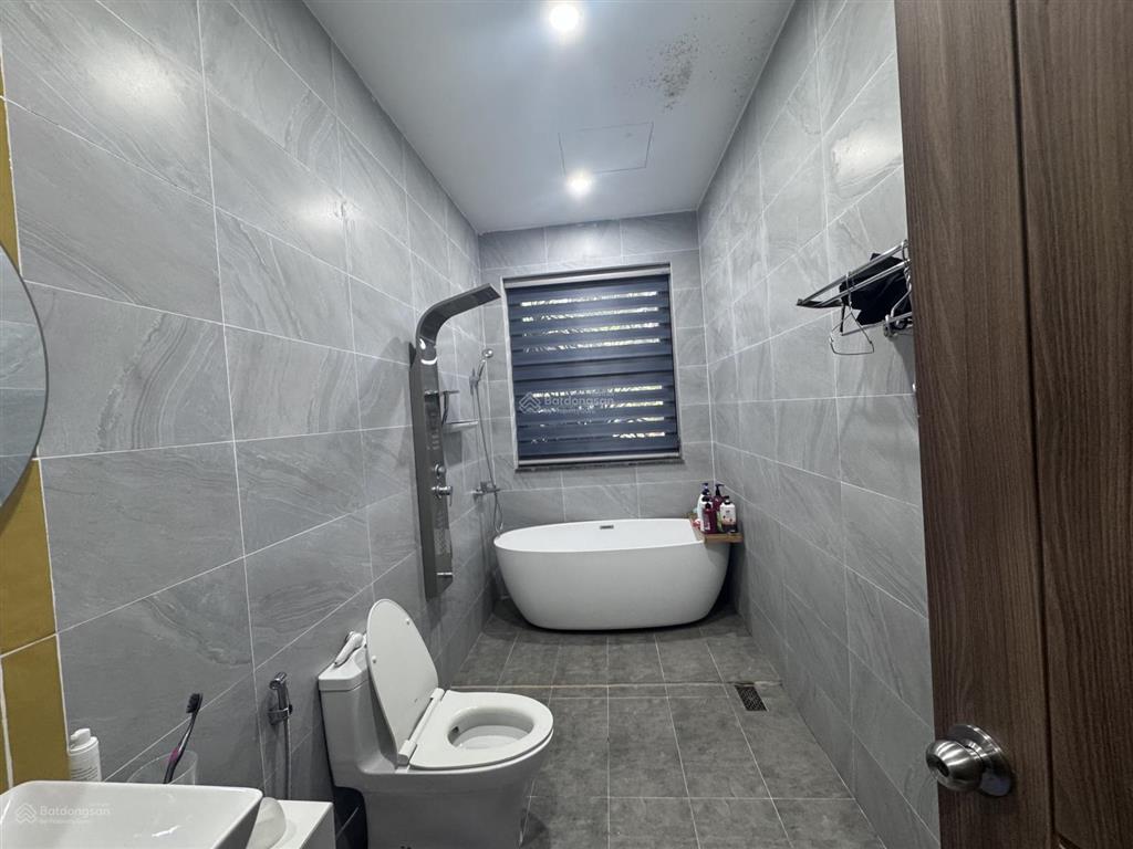 Bán nhà mặt tiền khu nam cần thơ dt 5.7x18m  giá 8.xx tỷ