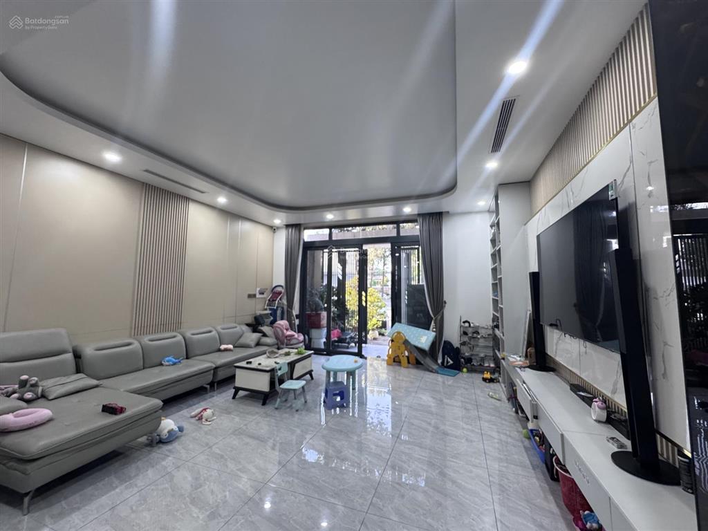 Bán nhà mặt tiền khu nam cần thơ dt 5.7x18m  giá 8.xx tỷ