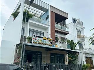 Bán nhà 2 lầu khu văn hoá tây đô gần bờ kè dt 5x17,75m giá 4.8 tỷ