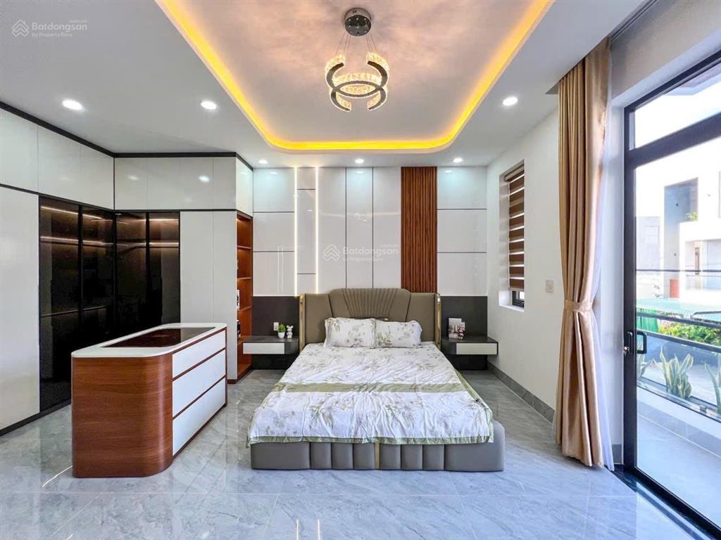 Bán nhà đường d15 khu hồng loan 6a dt 5x16m nhà mới 2 lầu giá 5.95 tỷ