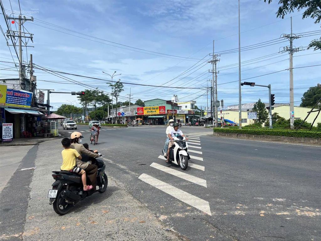 Cần bán gấp lô đất biệt thự tâm huyết 600m2 ngay đường 3/2, dương đông, phú quốc giá ngộp