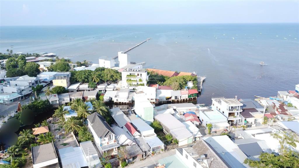 Hàng hiếm phú quốc dãy trọ 8 phòng 300m2 ngay mặt biển gần sân bay quốc tế giá chủ bán ngộp nặng