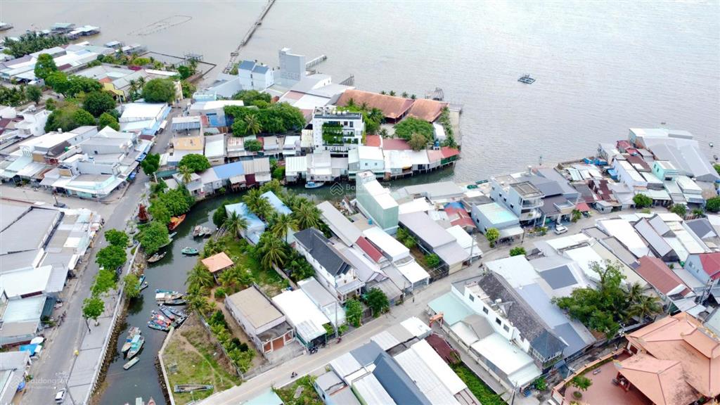 Hàng hiếm phú quốc dãy trọ 8 phòng 300m2 ngay mặt biển gần sân bay quốc tế giá chủ bán ngộp nặng