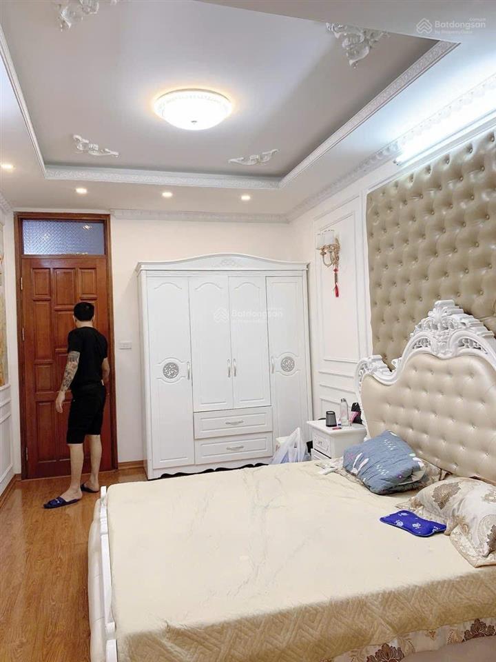 Cho thuê nhà 5 tầng full nội thất cao cấp