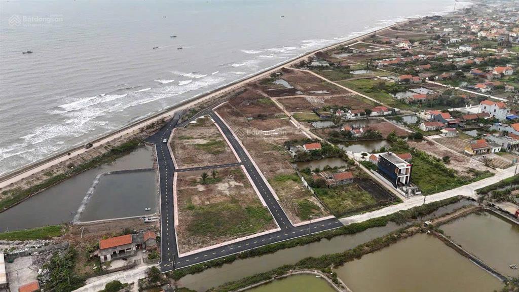 Chính chủ bán đất mặt biển hải xuân giá rẻ 1,5 tỷ. kinh doanh nhà hàng khách sạn hiếm có