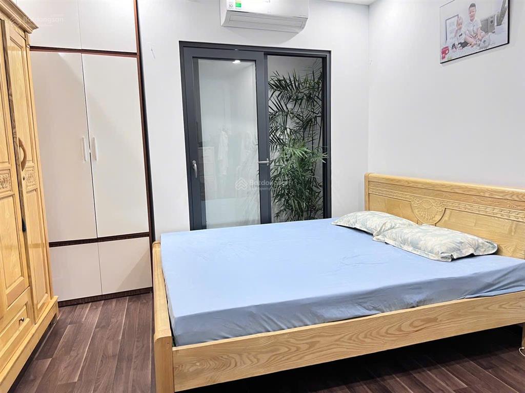 Bán nhà 5 tầng dân xây phố việt hưng oto ngủ trong nhà giá tốt hơn 15 tỷ