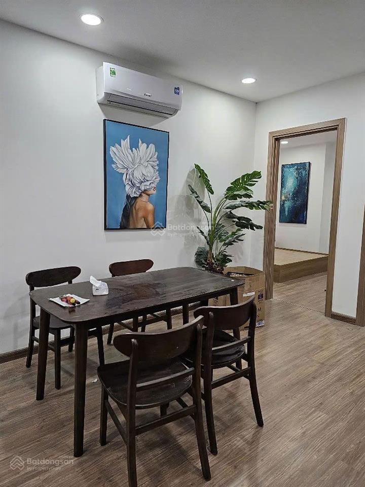 Bán căn góc 3pn tầng cao chung cư le grand jardin sài đồng full đồ giá 7.x tỷ. e lâm 0382 353 ***