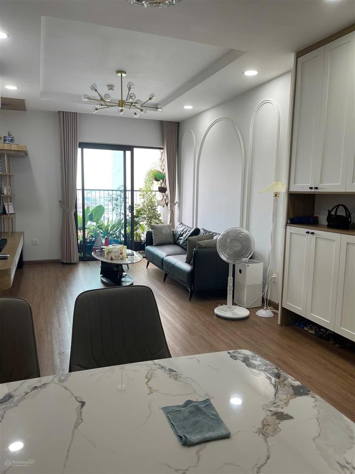 Bán căn 2pn chung cư le grand jardin sài đồng full nội thất tầng đẹp giá tốt. e lâm 0382 353 ***
