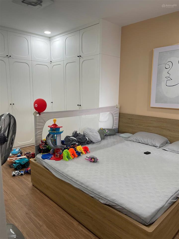 Bán căn 2pn chung cư le grand jardin sài đồng full nội thất tầng đẹp giá tốt. e lâm 0382 353 ***