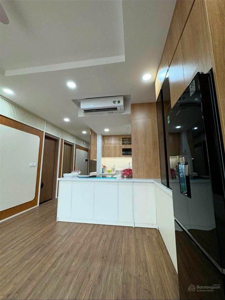Bán căn 3pn view hồ sài đồng chung cư le grand jardin tiện ích đầy đủ giá hơn 6 tỷ