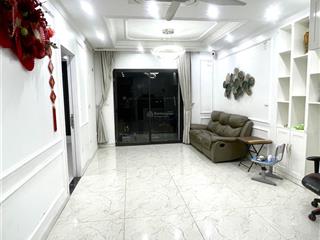 5,6 tỷ căn hộ 83m2 thiết kế 3pn tầng 11 thoáng sáng nội thất cơ bản như ảnh chung cư long biên
